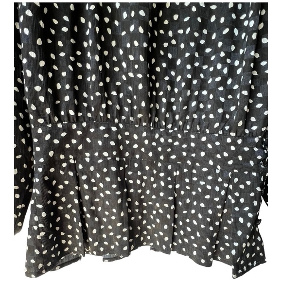 Women's ARGENTI BOUTIQUE blouse print point top black & white casual button 10. - Picture 2 of 10